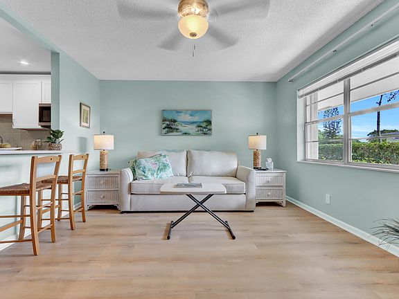 4th image of 2315 Lowson Boulevard #C