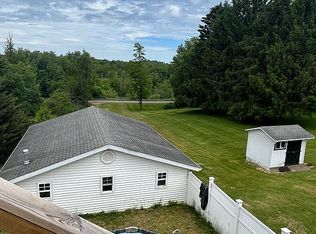 105 Bethesda St, Barnesville, OH 43713