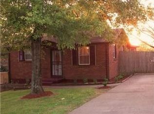 223 Whitney Park Dr, Nashville, TN 37207