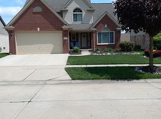 57312 Yorkshire Dr, Washington, MI 48094