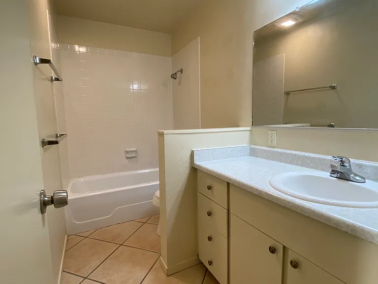 122 Ross St. — Photo 12