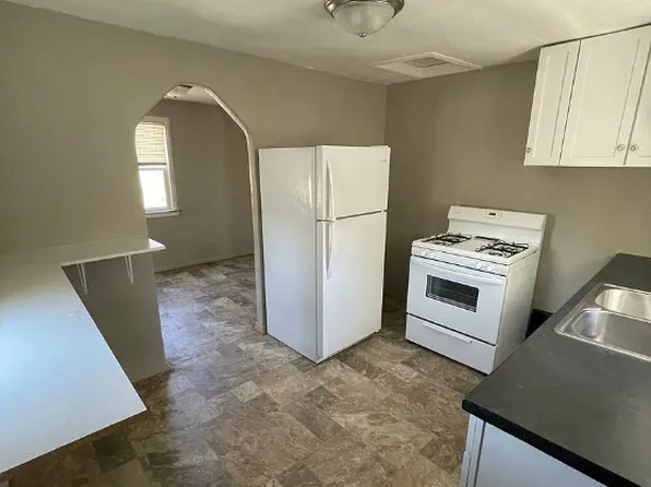 205 8th Ave SW, Mandan, ND 58554
