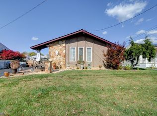 1018 Helene Pl, Raritan, NJ 08869