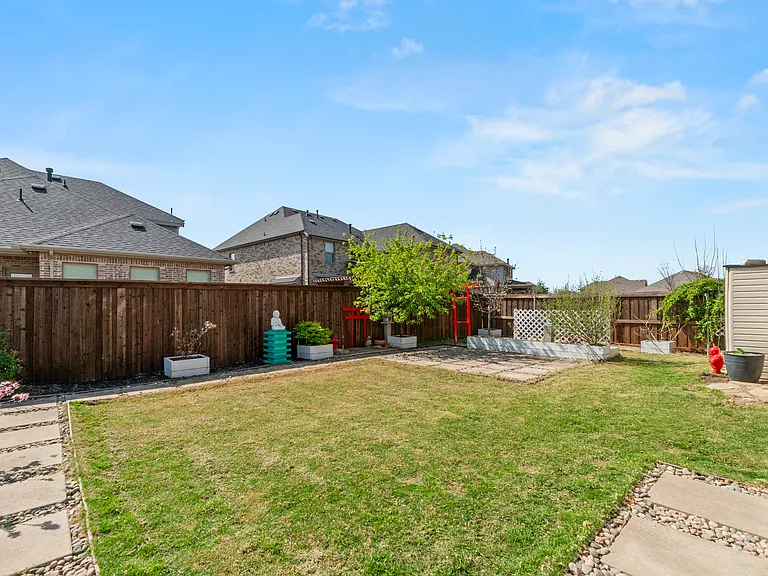 2614 High Bluff Dr — Photo 33
