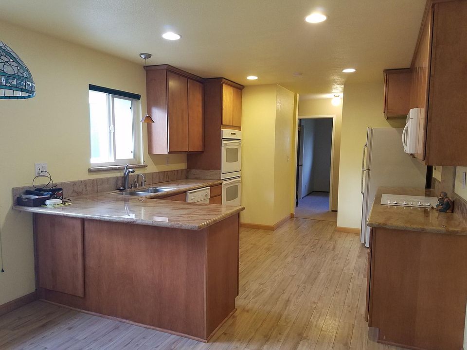 UPDATED KITCHEN