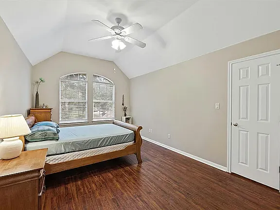 10700 Hastings Ln — Photo 26