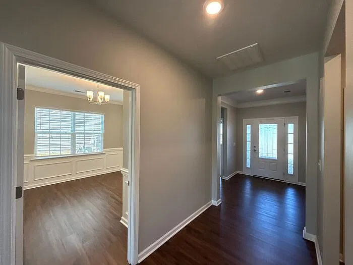 4 bed, 3.0 bath, 2628 sqft, $2,975 — Photo 2