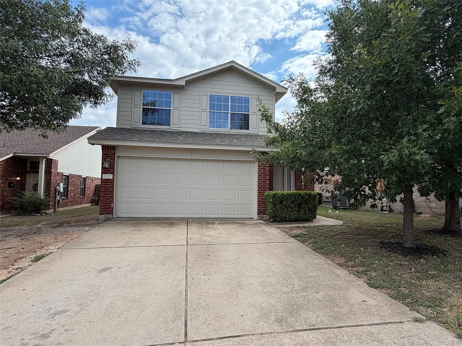 3 bed, 2.5 bath, 1909 sqft, $2,100 — Photo 1