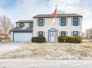 555 Hyannis Dr, Avon, IN