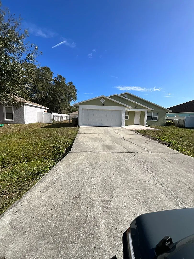 Building Photo - 1379 Burnley Ct