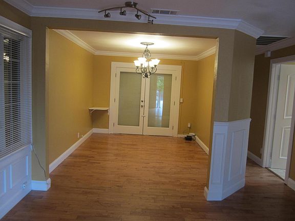 2nd image of 2358 Emeric Ave