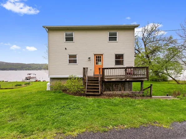 1412 W Valley Rd, Skaneateles, NY 13152