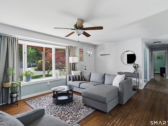 5th image of 12 Garden Hill Road