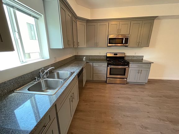 3rd image of 6064 Colfax Ave #3