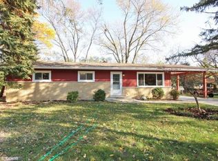 5221 Meyer Dr, Lisle, IL