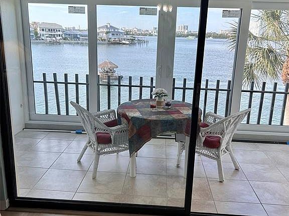 4th image of 868 Bayway Blvd APT 304