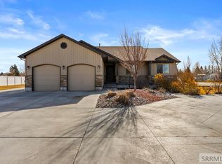 303 S Park Ave, Firth, ID 83236