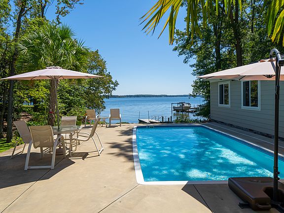 Video in Virtual Tour Link!