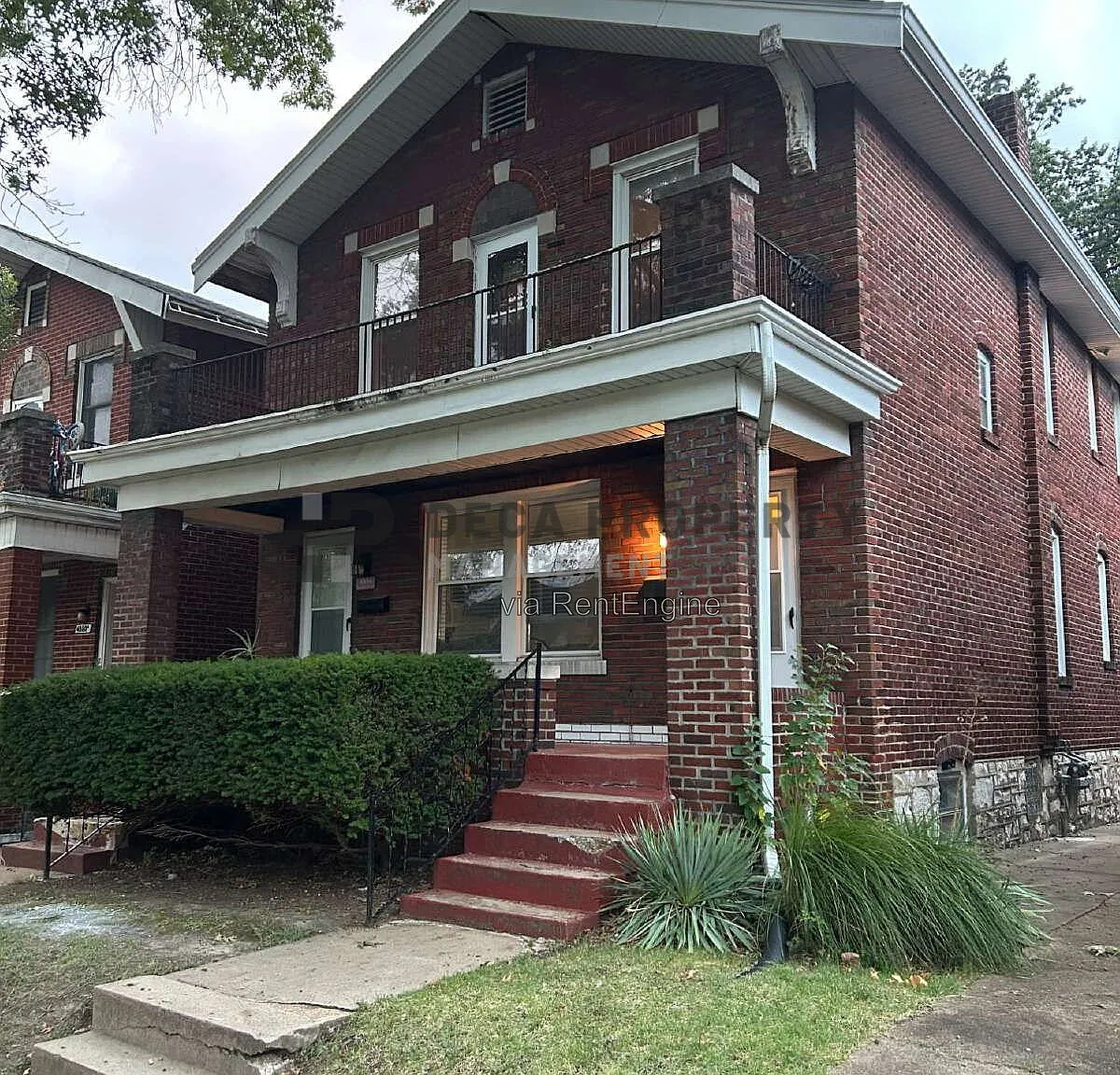 2 bed, 1.0 bath, 1056 sqft, $1,250 — Photo 1