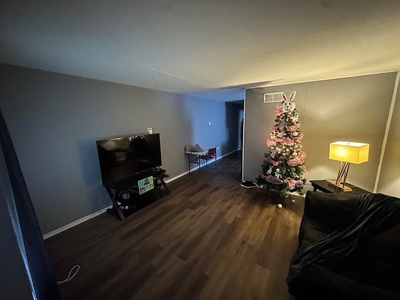 2nd image of 3133 Nathan Ave