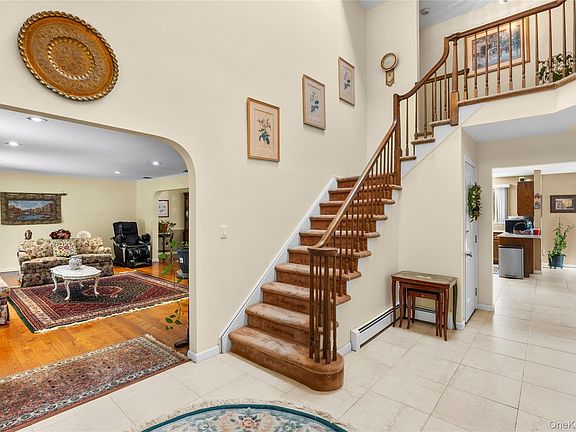 3rd image of 144 Landing Meadow Road