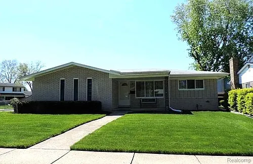 37515 Agar Dr Photo 1 37515 Agar Dr Photo 1