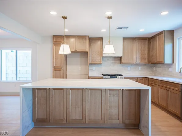 10000 Ranch Hand Ave, Las Vegas, NV 89117