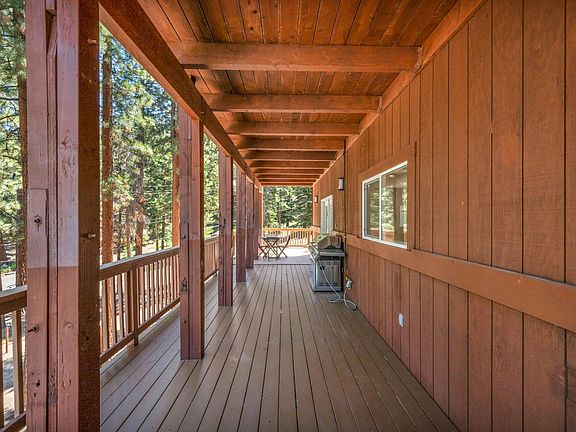 Private semi-covered deck