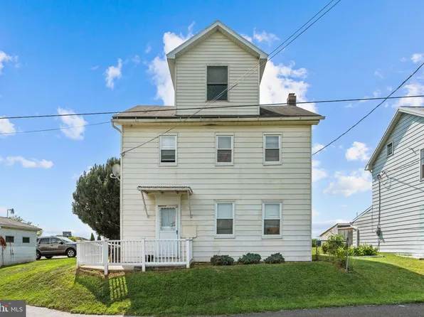 564 Gutshall Rd #A, Boiling Springs, PA 17007