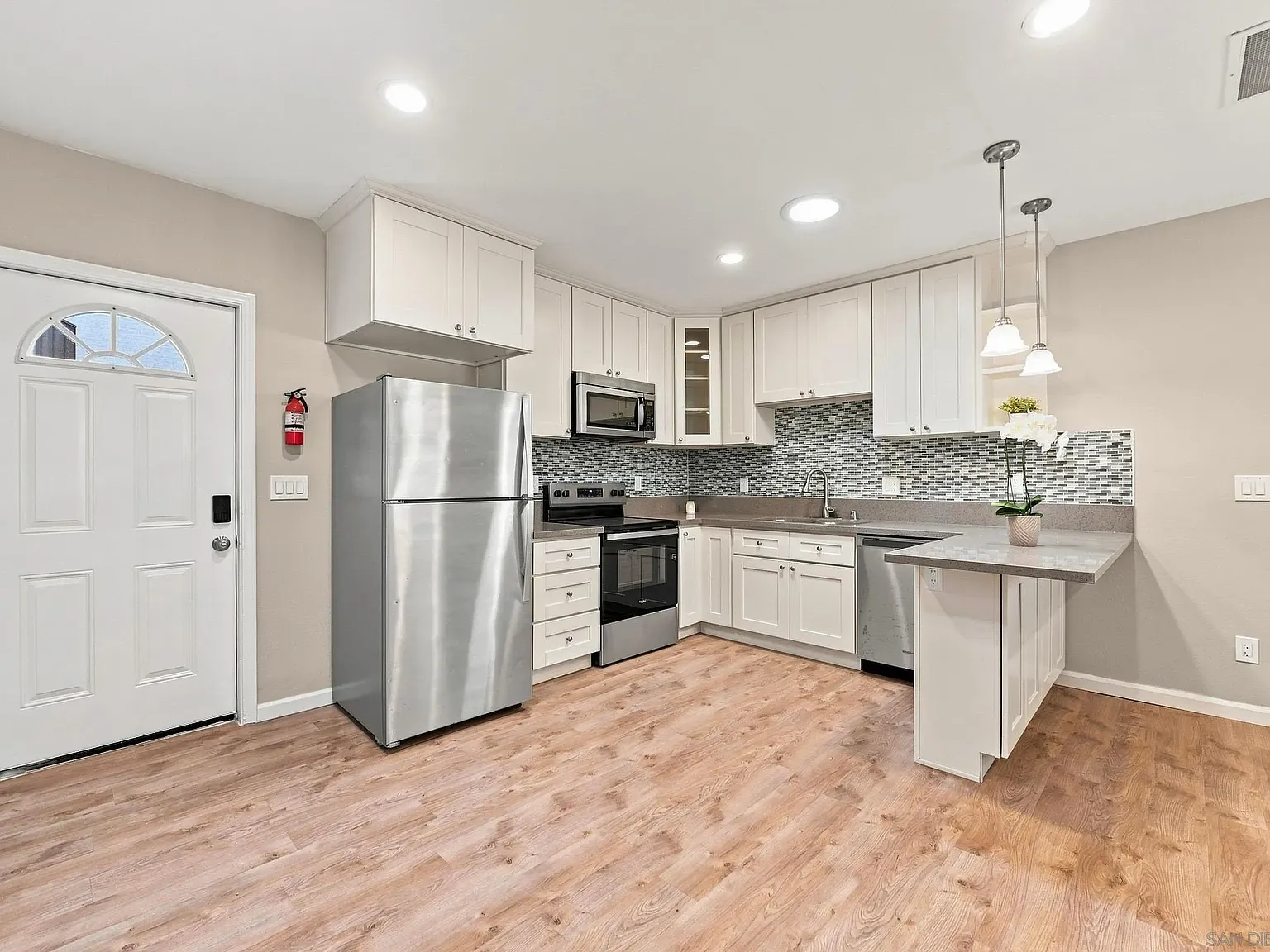 1 bed, 1.0 bath, 682 sqft, $2,950 — Photo 3