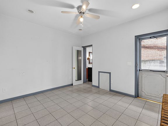 5th image of 1425 Jackson St #1R