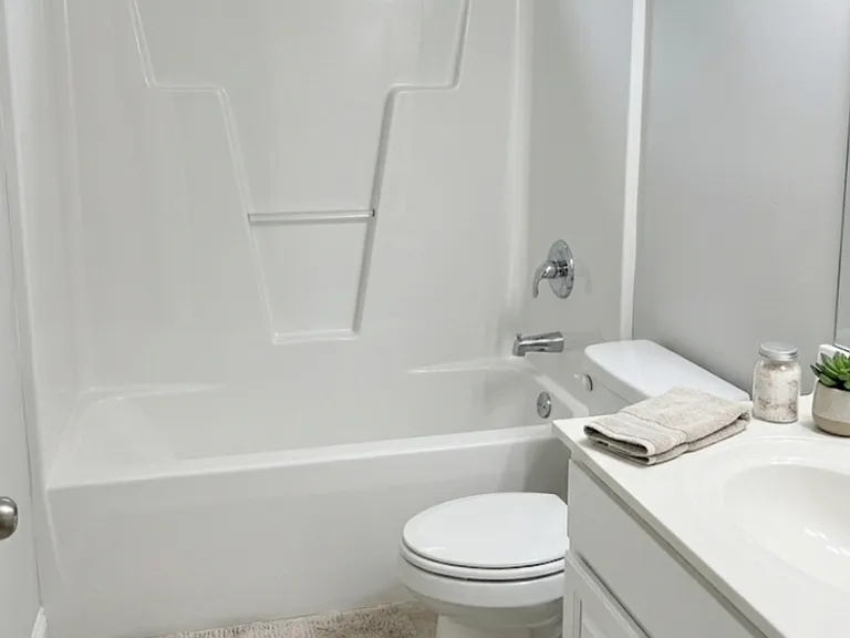 18 Castlewood Dr #N — Photo 6