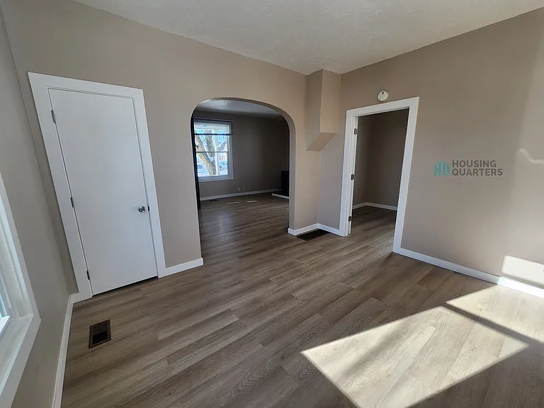 4730 N Freya St — Photo 7