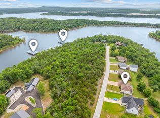 451 Uniqueville Lane, Lampe, MO 65681