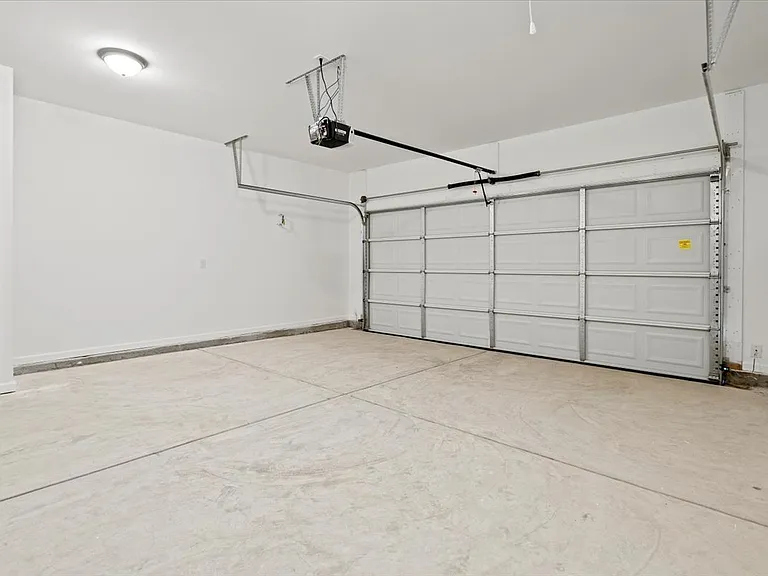 1466 Summergate Dr — Photo 31
