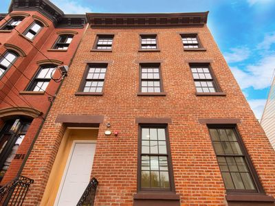 259 York St APT 2, Jersey City, NJ, 07302