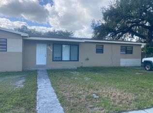2818 NW 170th St, Miami Gardens, FL 33056