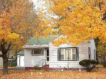 2nd image of 18 Forrest St