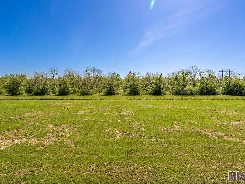 1st image of 2816 Laurel Pointe Dr