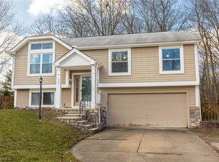 212 Yorkshire Dr, Medina, OH
