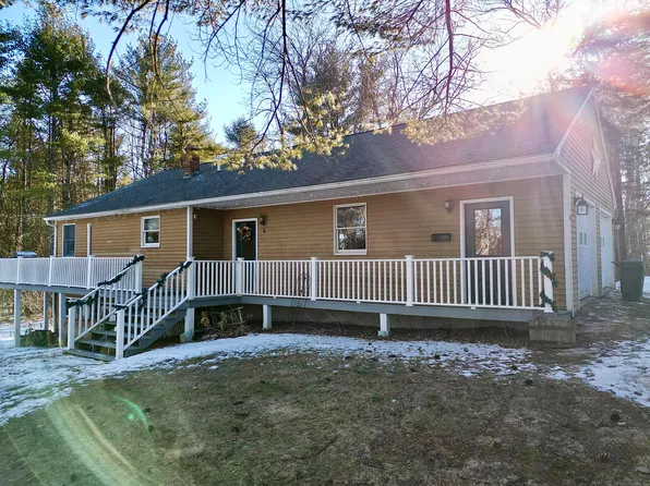 6 Twining Road, Winterport, ME 04496