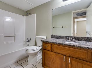 1612 Wickford Dr, Arlington, TX 76018