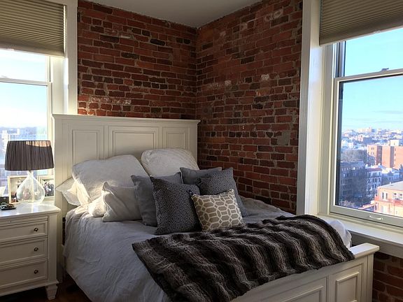 Corner bedroom, with large mirrored closet and stunning 9th floor views