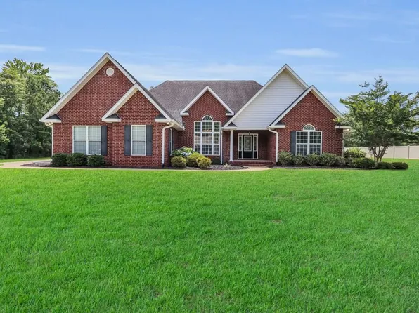 110 Vixenhill Dr, Jesup, GA 31546