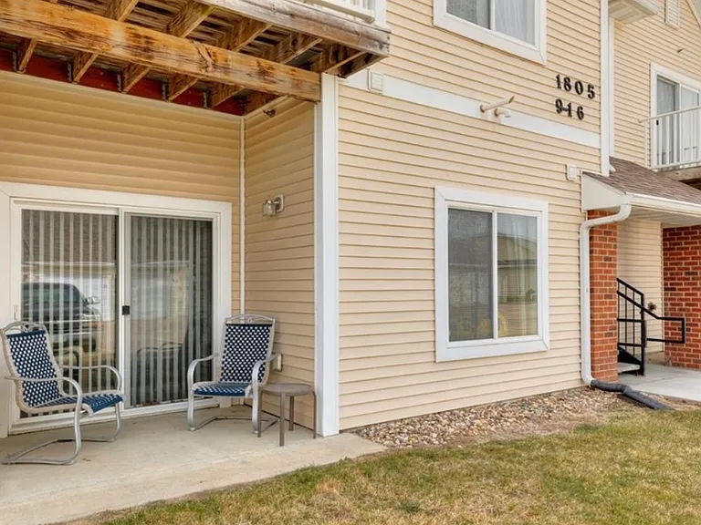 1805 SW White Birch Cir #13 — Photo 17