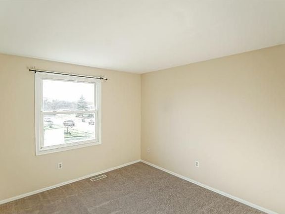 5th image of 4312 Birchton Ct