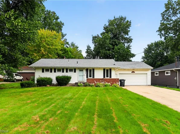 4345 Stoneybrook Dr SE, Warren, OH 44484