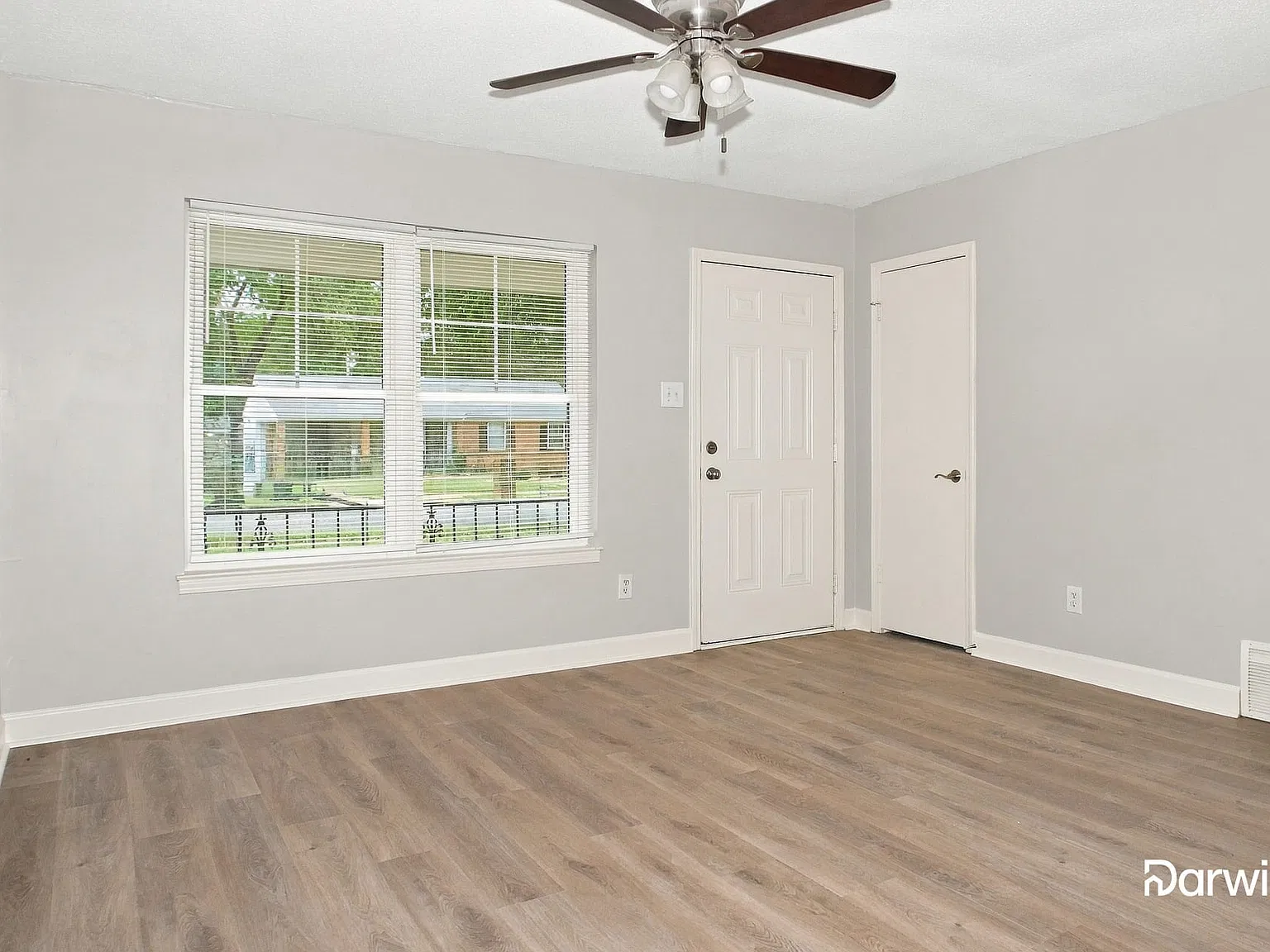 4 bed, 2.0 bath, 1335 sqft, $1,170 — Photo 4