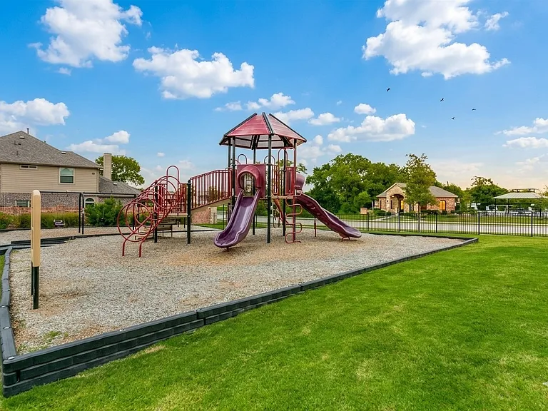 11513 Morrow Ln — Photo 7