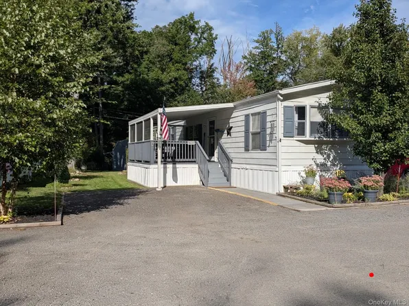 1450 Route 376 #4, Wappingers Falls, NY 12590